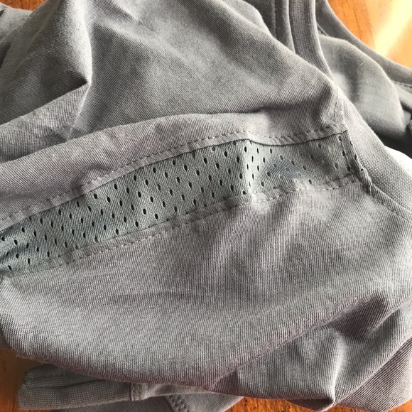 SOLD - Bebe Long Sleeve Smoke Blue Top - NWT - Picture 10 of 14